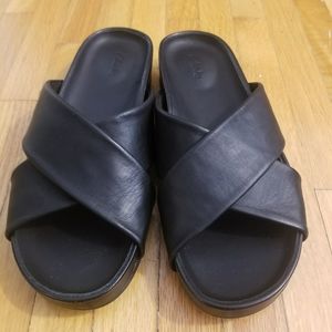 Clarks sandals (8M)